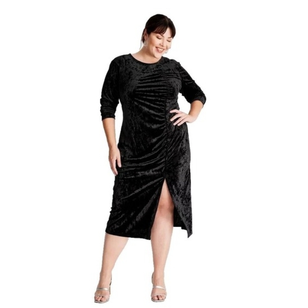 Plus Size Black Velvet Ruched Midi Dress with Side Slit
